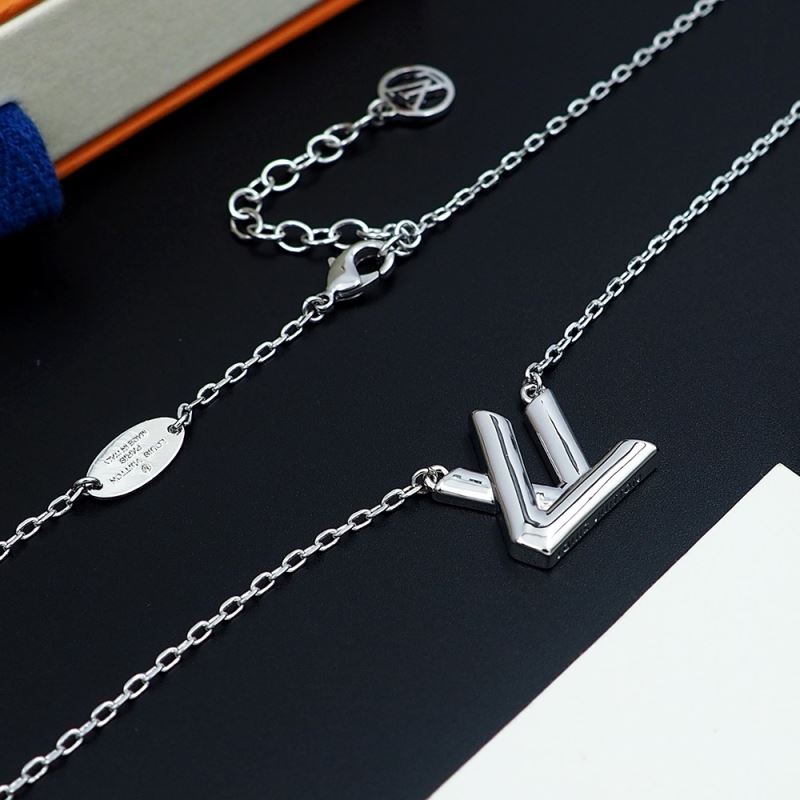 Louis Vuitton Necklaces